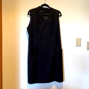 Pendleton navy blue jumper.